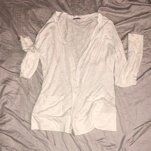 Light weight sweater